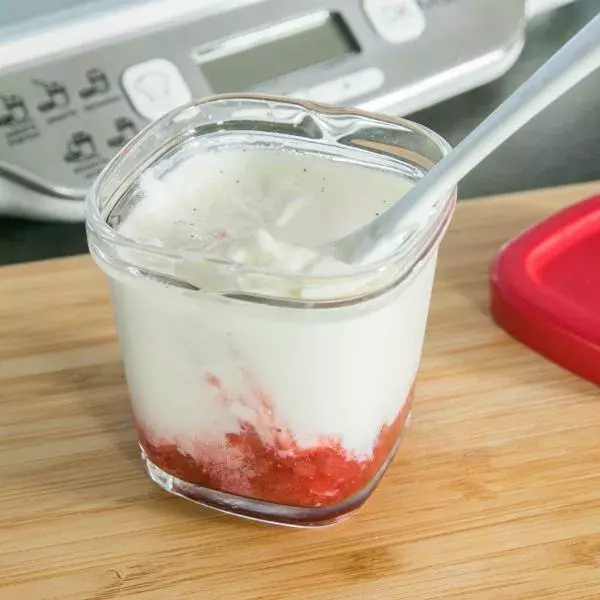 6 Yaourts sur compotée de fraises pour yaourtière Multi-Délices SEB