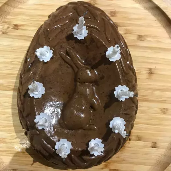 Oeuf de Pâques Mousse au chocolat très simple