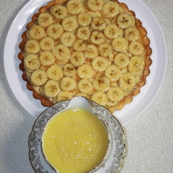 Tarte antillaise aux bananes et son coulis d'ananas