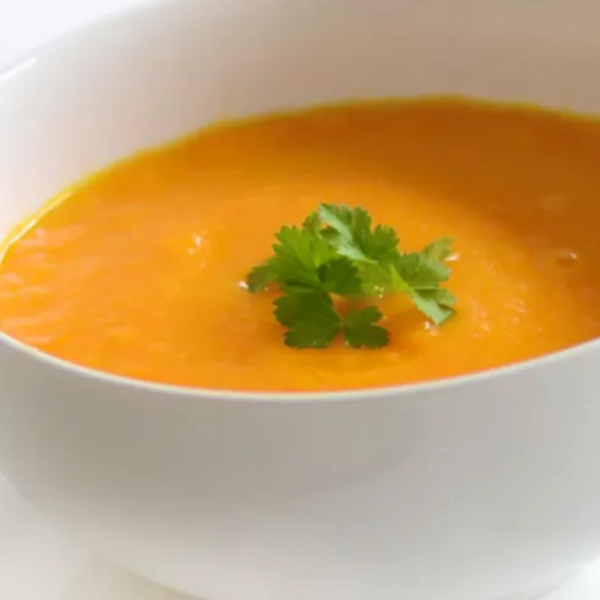 Soupe régime carottes, épinards et menthe