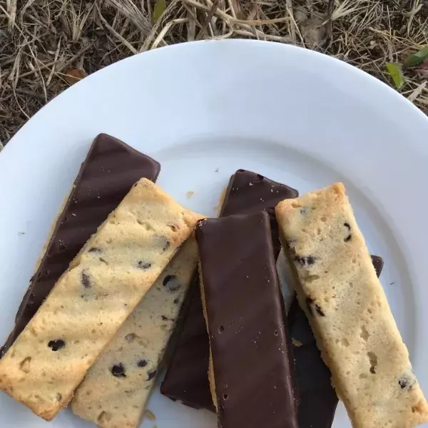 Cookies aux noisettes en barres