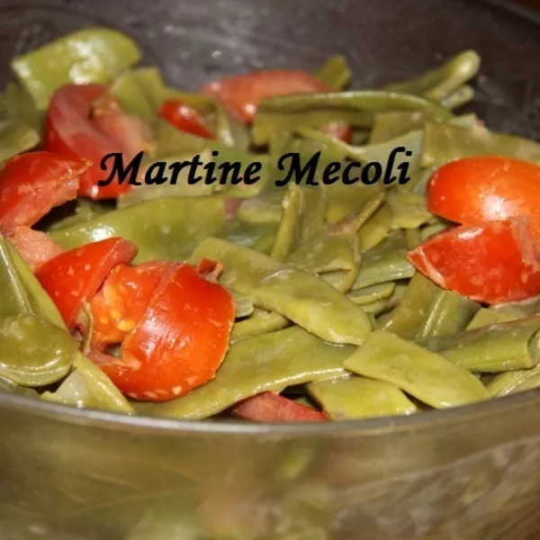 Salade de haricots plats et tomates